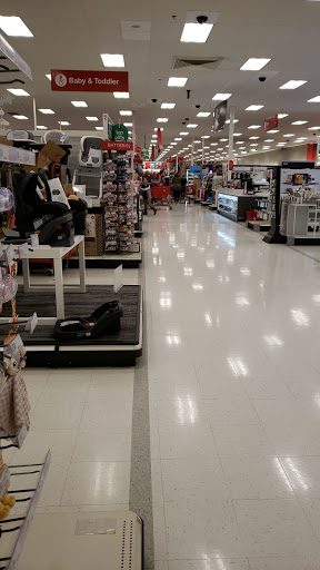 Department Store «Target», reviews and photos, 197 Gravois Bluffs Plaza Dr, Fenton, MO 63026, USA