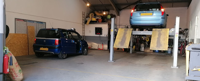 Reviews of Bennett & Ives MOT Service Centre in Norwich - Auto repair shop