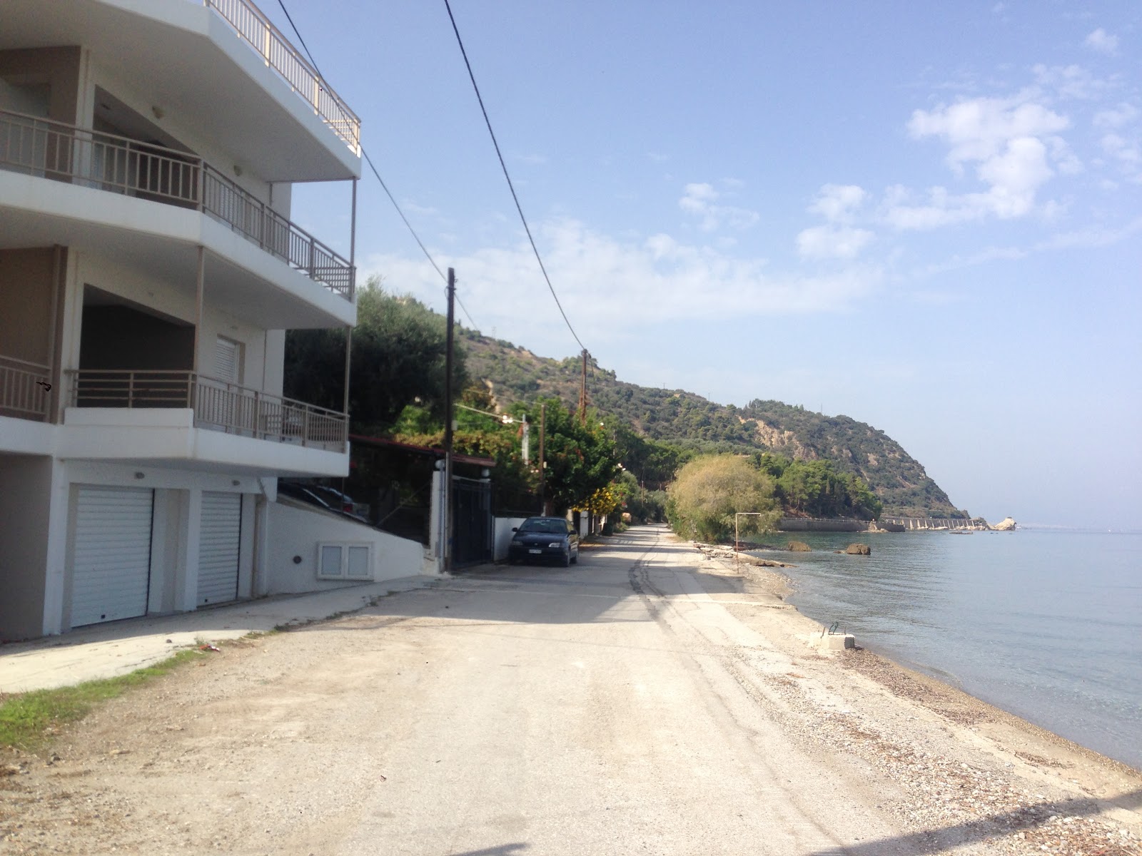 Foto von Platanos Strand annehmlichkeitenbereich