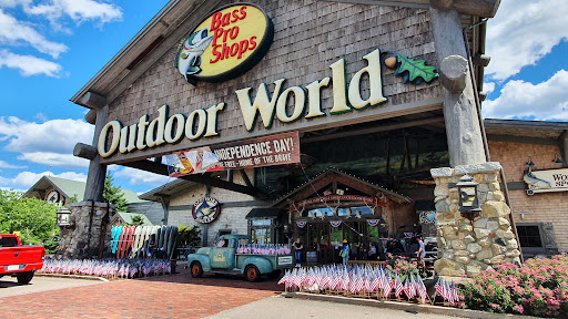 Sporting Goods Store «Bass Pro Shops», reviews and photos