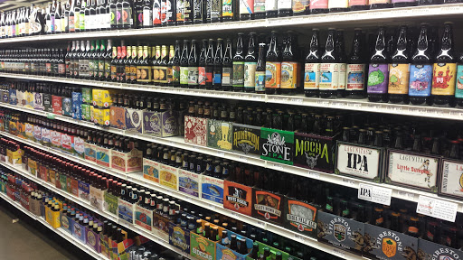 Liquor Store «Friar Tuck Beverage», reviews and photos, 1333 Savoy Plaza Ln, Savoy, IL 61874, USA