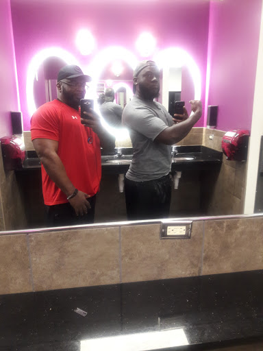 Gym «Planet Fitness», reviews and photos, 709 E Capitol Dr, Milwaukee, WI 53212, USA