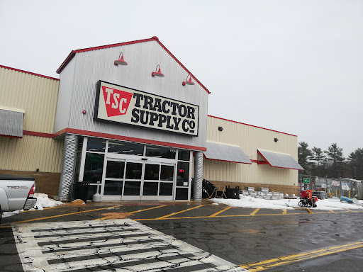 Home Improvement Store «Tractor Supply Co.», reviews and photos, 2101 Bay St STE A, Taunton, MA 02780, USA