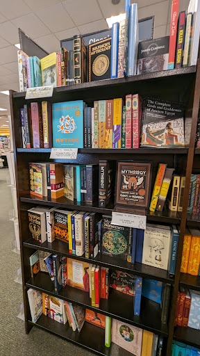 Barnes & Noble image