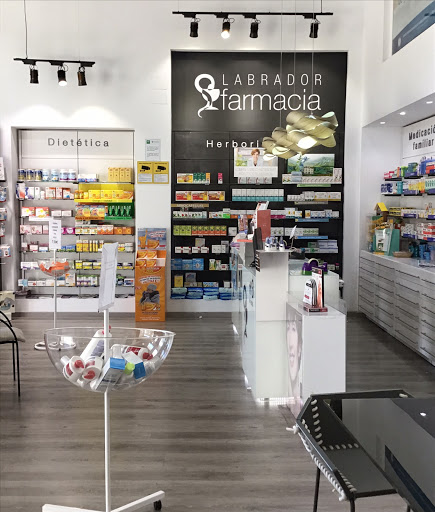 Labrador Farmacia