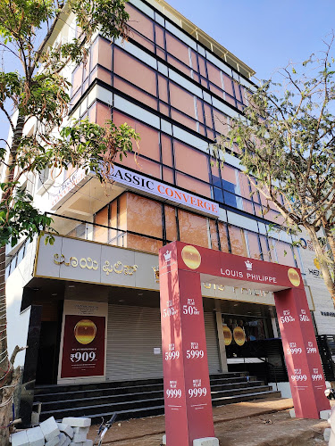 Louis Philippe Factory Outlet - Top Men's clothing store in bengaluru