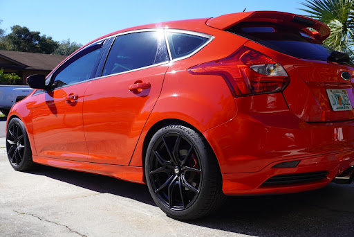 Tire Shop «Discount Tire Store - Orlando, FL», reviews and photos, 986 N Semoran Blvd, Orlando, FL 32807, USA