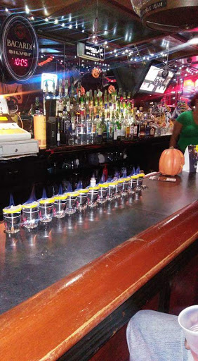 Liquor Store «Leprechaun Liquor Store», reviews and photos, 2707 Manchester Rd, Akron, OH 44319, USA