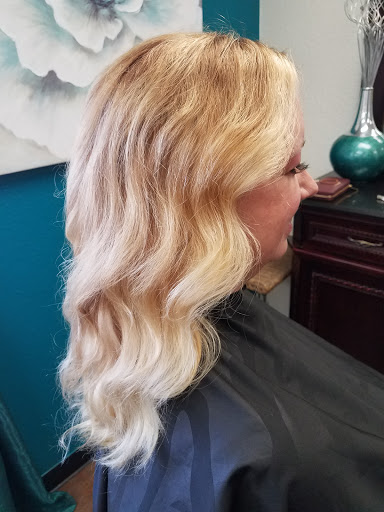 Beauty Salon «Kolour Hair Design Eco Salon», reviews and photos, 19555 E Parker Square Dr # 205, Parker, CO 80134, USA