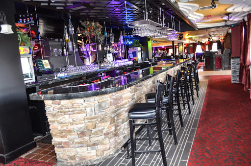 Lounge «Escape Lounge & Sports Bar», reviews and photos, 801 E Algonquin Rd, Schaumburg, IL 60173, USA