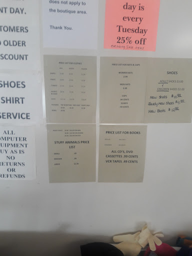 Thrift Store «Wayside Christian Mission Bargain Center», reviews and photos, 9125 Galene Dr # A, Louisville, KY 40299, USA