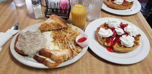 212 N Warrington Ave, Cecil, WI 54111, USA