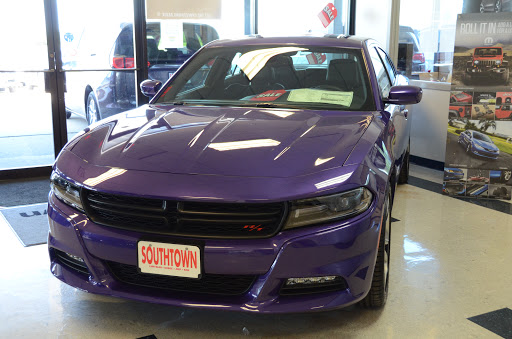 Car Dealer «Southtown Chrysler Dodge Jeep Ram», reviews and photos, 2412 N Jefferson Way, Indianola, IA 50125, USA