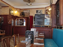 Atmosphère du Restaurant de spécialités d'Afrique du Nord Restaurant Levicq d'Azir à Paris - n°10