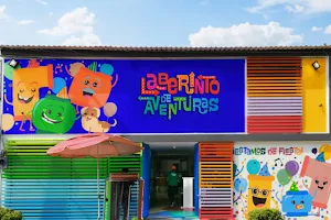 Laberinto de Aventuras Satélite: Salón de Fiestas Infantiles. image