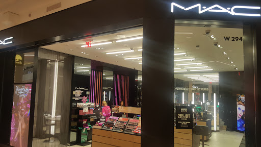 Cosmetics Store «MAC Cosmetics», reviews and photos, 294 West Market, Bloomington, MN 55425, USA