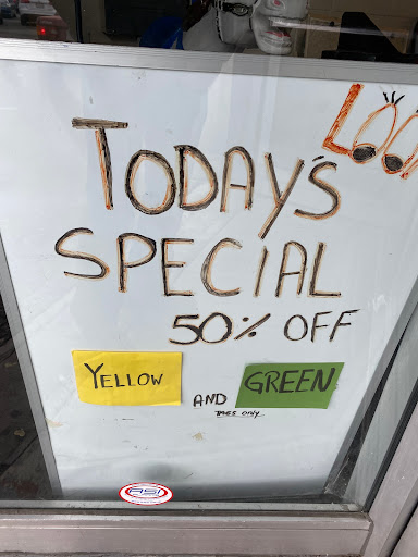 Thrift Store «Thrift Center Thrift Store», reviews and photos, 1060 El Camino Real, San Carlos, CA 94070, USA