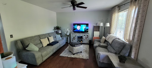 Furniture Store «Value City Furniture», reviews and photos, 4380 E New York St, Aurora, IL 60504, USA