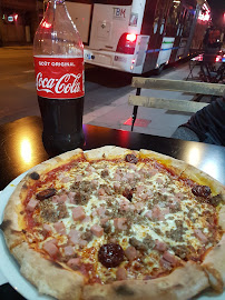 Plats et boissons du Pizzeria Mammamia Pizza à Bordeaux - n°14