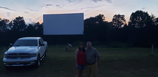 Drive-in Movie Theater «Stone Drive-In Theatre», reviews and photos, 808 Theatre Ln, Mountain View, AR 72560, USA