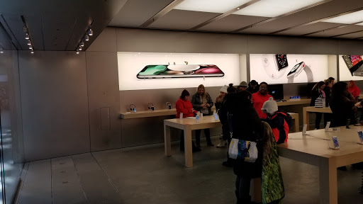 Computer Store «Apple Willowbrook», reviews and photos, 1400 Willowbrook Mall, Wayne, NJ 07470, USA