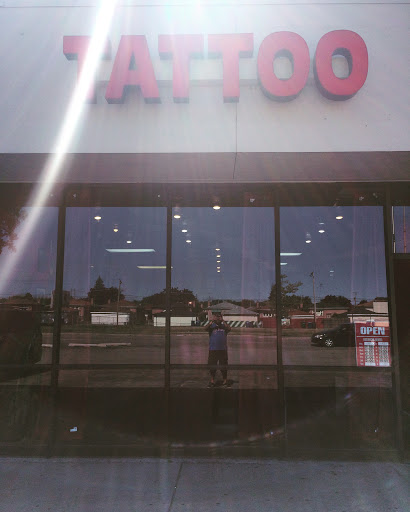 Tattoo Shop «Wicked Owl Studios», reviews and photos, 604 Torrence Ave, Calumet City, IL 60409, USA