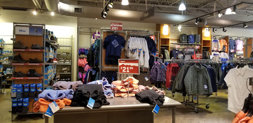 Sportswear Store «Columbia Sportswear Outlet Store at Outlets at Castle Rock», reviews and photos, 5050 Factory Shops Blvd #190, Castle Rock, CO 80108, USA