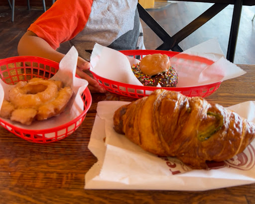 Donut Shop «Golden Donut», reviews and photos, 2360 University Ave, San Diego, CA 92104, USA