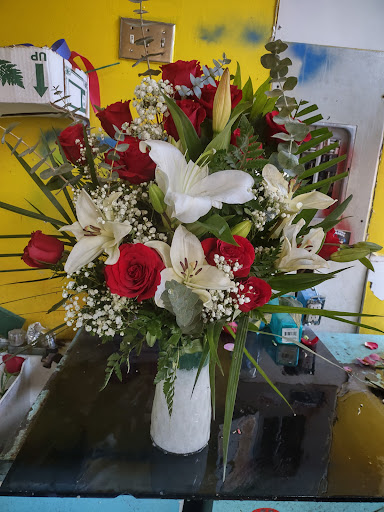 Florist «Flowers Vs Flowers», reviews and photos, 414 Main St, Paterson, NJ 07501, USA