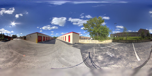 Self-Storage Facility «CubeSmart Self Storage», reviews and photos, 143 61st St, Westmont, IL 60559, USA