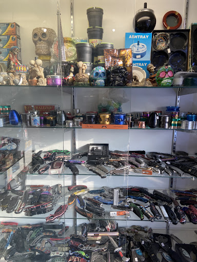 Tobacco Shop «Bond Smoke Shop», reviews and photos, 1324 W Francisquito Ave C6, West Covina, CA 91790, USA