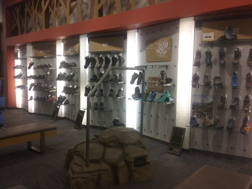 Camping Store «REI», reviews and photos, 49 Fitzgerald Street, Yonkers, NY 10710, USA
