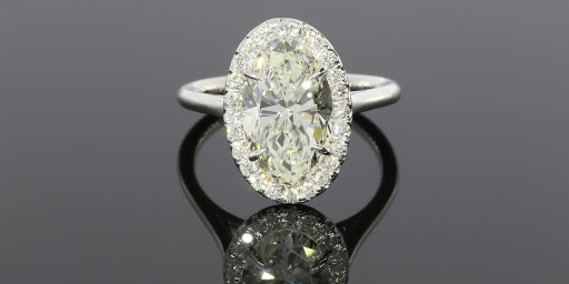 Diamond Banc, 435 Nichols Rd #200, Kansas City, MO 64112, USA, 