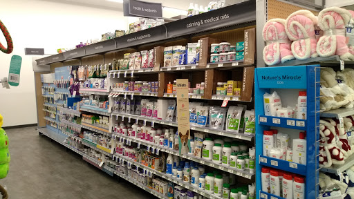 Pet Store «PetSmart», reviews and photos, 147 Bath Rd a140, Brunswick, ME 04011, USA