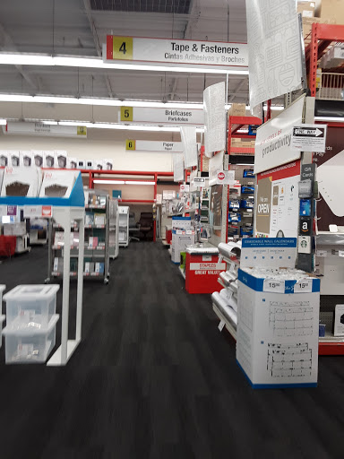 Office Supply Store «Staples», reviews and photos, 3090 Slauson Ave, Huntington Park, CA 90255, USA