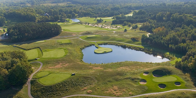 Wooden Sticks Golf Club