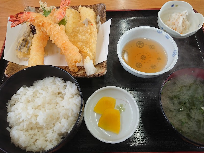 ぴんぴんや ゆたか丸 香川県観音寺市豊浜町箕浦 シーフード 海鮮料理店 レストラン グルコミ