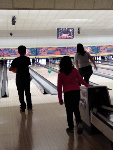 Bowling Alley «Westland Bowl», reviews and photos, 5940 N Wayne Rd, Westland, MI 48185, USA