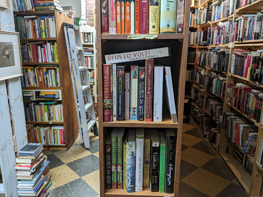 Used Book Store «Yes Books», reviews and photos, 589 Congress St, Portland, ME 04101, USA