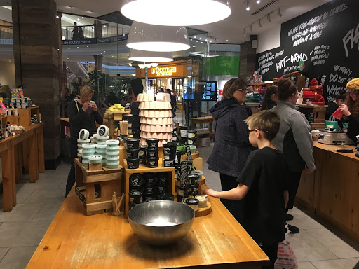 Cosmetics Store «Lush Cosmetics», reviews and photos, 1500 Polaris Pkwy, Columbus, OH 43240, USA