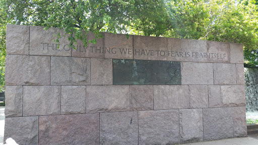 Golf Course «White Plains Golf Course», reviews and photos, 1015 St Charles Pkwy, White Plains, MD 20695, USA