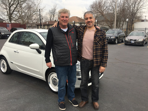 Used Car Dealer «Autobahn», reviews and photos, 1111 Westport Rd, Kansas City, MO 64111, USA