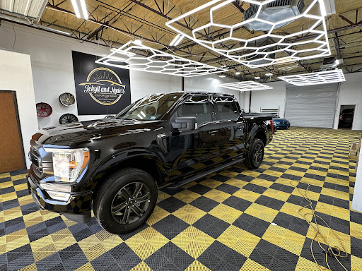 RIDE AND SHINE MOBILE DETAILING LLC en Dallas