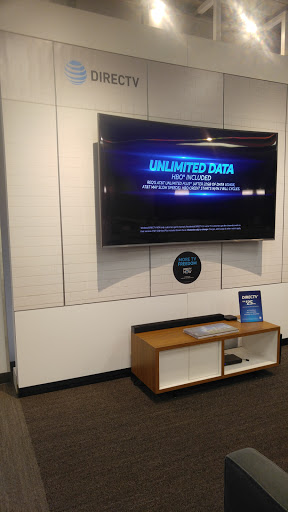 Cell Phone Store «AT&T», reviews and photos, 590 Prairie Center Dr, Eden Prairie, MN 55344, USA