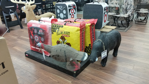 Hardware Store «Higginbotham Bros Ace Hdw», reviews and photos, 530 E Main St, Midlothian, TX 76065, USA