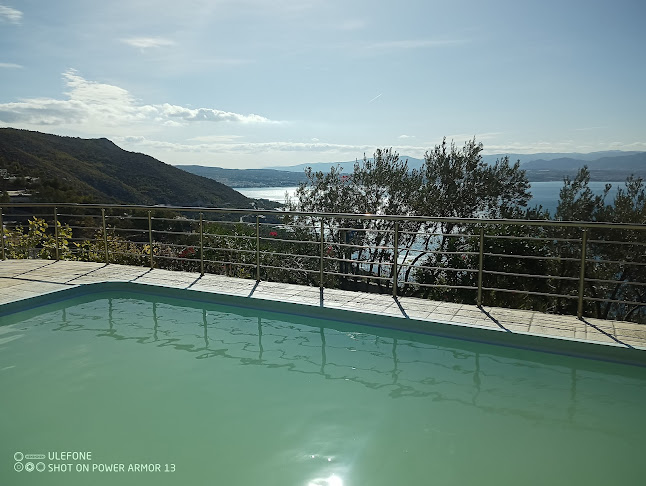 Ξενοδοχείο Λουτράκι Aegean V. Βίλλα - Κτηματομεσιτικό γραφείο