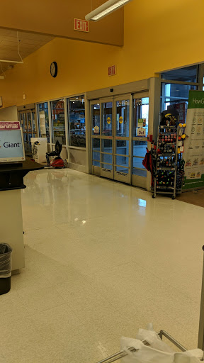 Grocery Store «Giant», reviews and photos, 4301 Concord Pike, Wilmington, DE 19803, USA