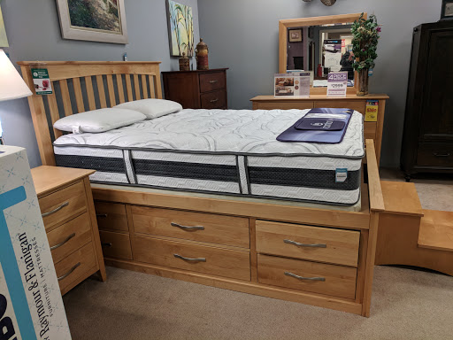 Furniture Store «Raymour & Flanigan Furniture and Mattress Store», reviews and photos, 275 Glen Cove Rd, Carle Place, NY 11514, USA