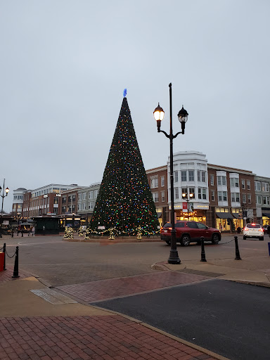 Shopping Mall «Crocker Park», reviews and photos, 228 Market St, Westlake, OH 44145, USA