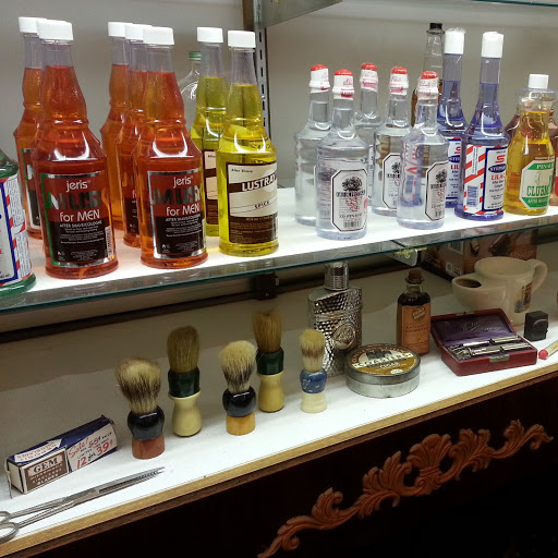 Barber Shop «South Windsor Barber Shop since 1927», reviews and photos, 22 Morgan Farms Dr, South Windsor, CT 06074, USA